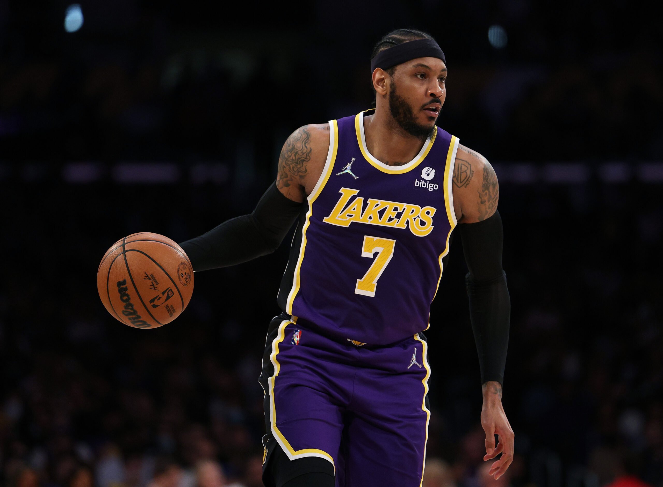 Philadelphia 76ers v Los Angeles Lakers